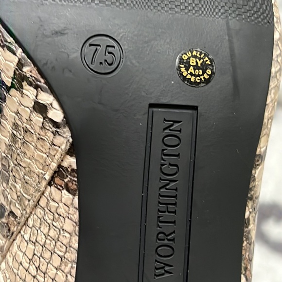 Worthington Marden Kitten Heel Booties - Picture 6 of 8